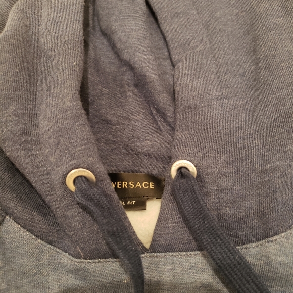 Versace mens hoodie Lg - Picture 4 of 10
